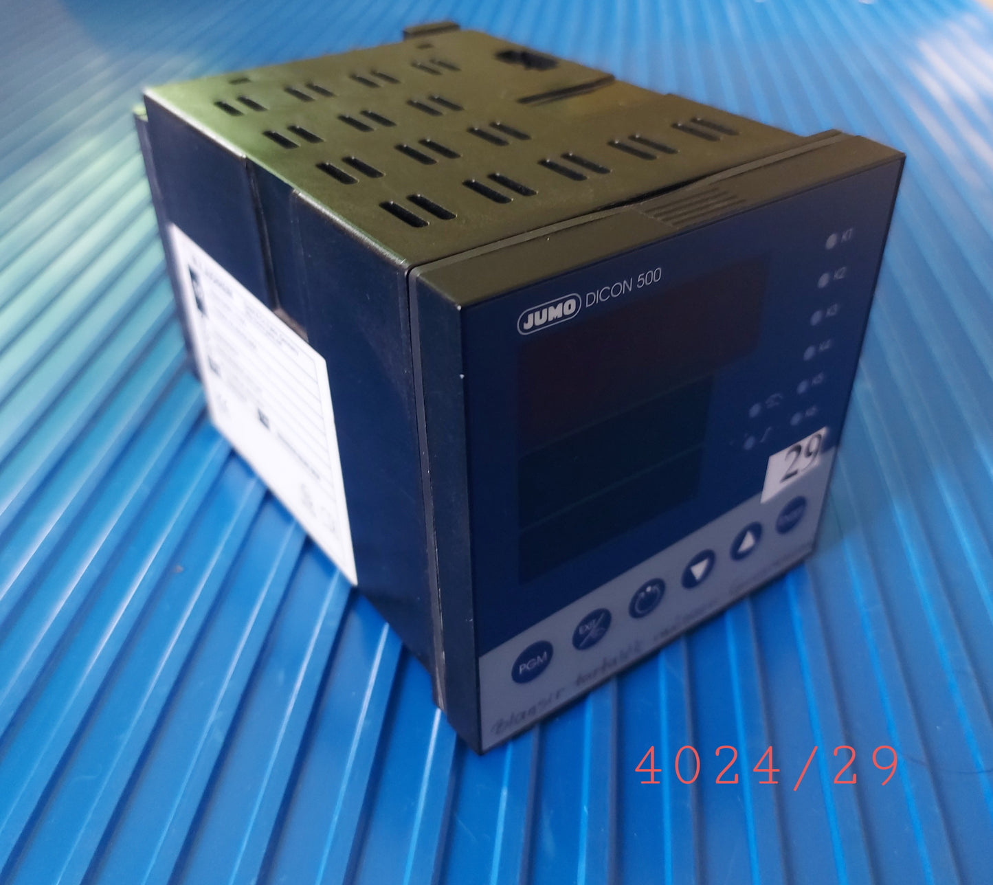 703570/081-1100-110000-23-00/00,056, Jumo Dicon 500 Controller