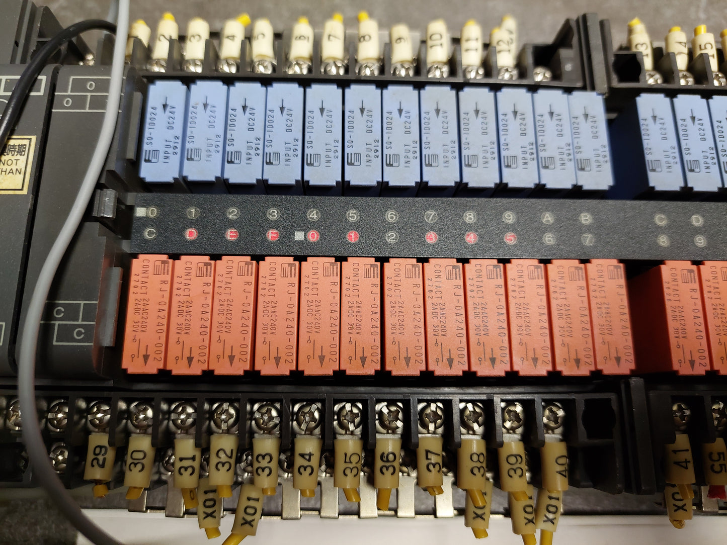 Fuji Electric plc-hmi konfig: UG420H-SC1 hmi + NB1U56X-01 plc