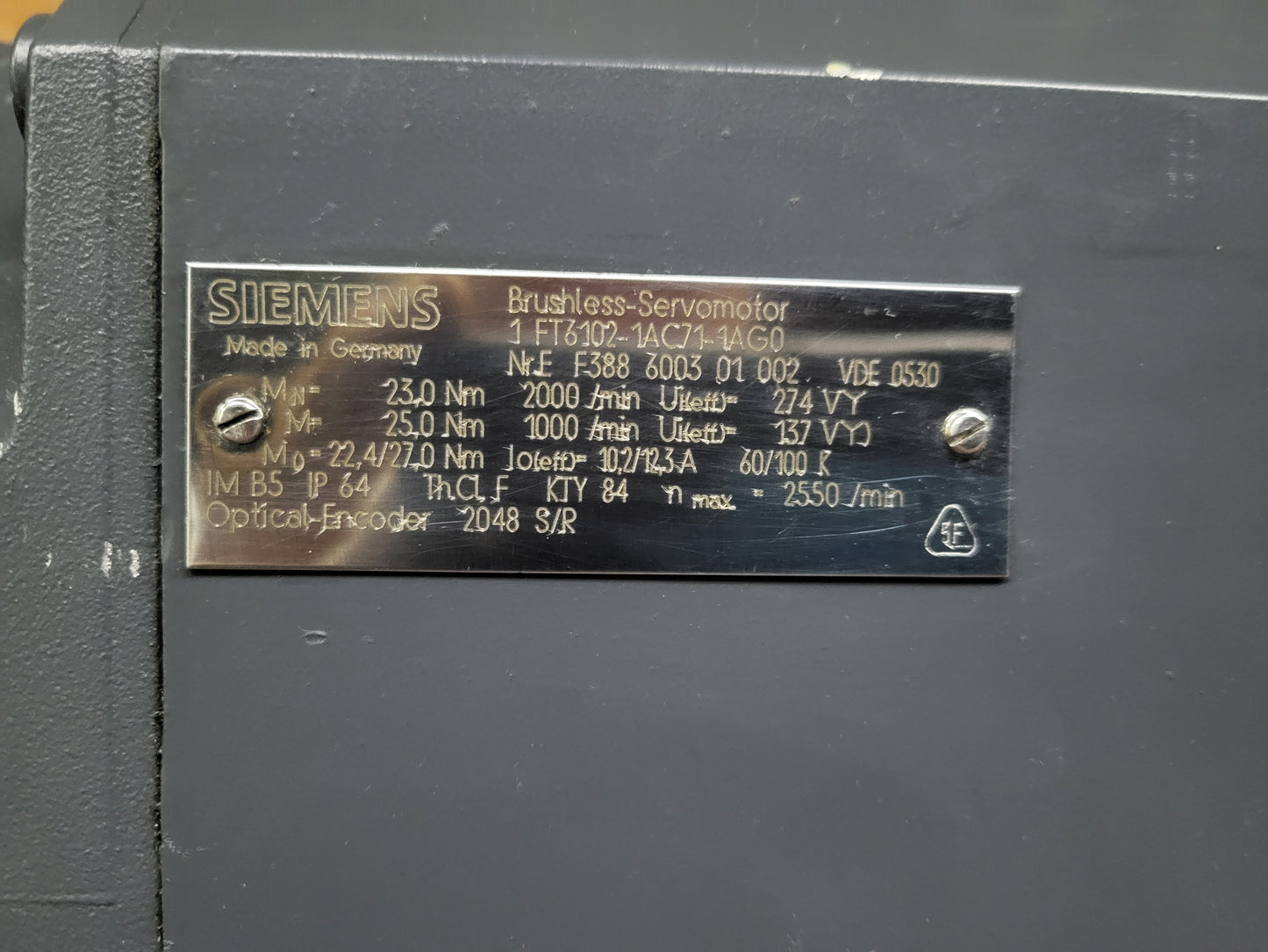1FT6102-1AC71-1AG0, AC feed drive motor, 23Nm, 4.8kW, kefenélküli szervo motor