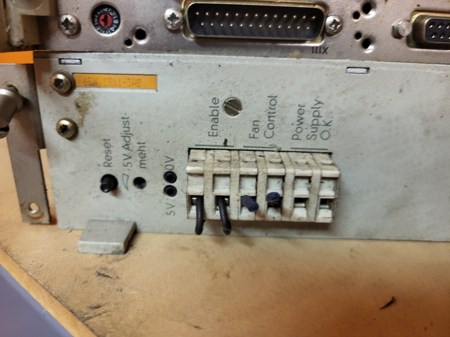 6EW1861-3AB, SINUMERIK 820 POWER BOARD (230 VDC/5V, 15A) FÜR OP-PANEL UND EU (P08)
