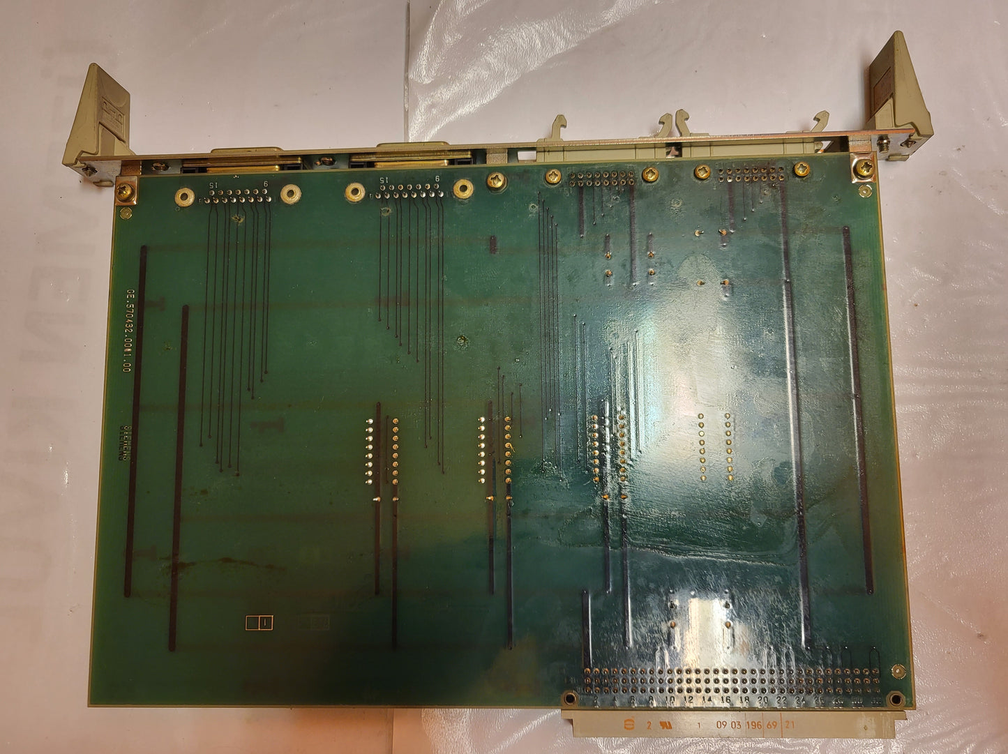 6FX1143-2BA00, Siemens, SINUMERIK 850/880 monitor encoder for control panel 2 (3)