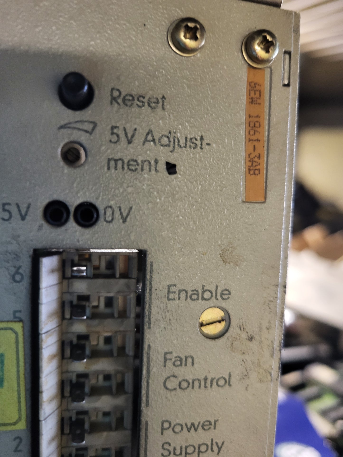 6EW1861-3AB, SINUMERIK 820 POWER BOARD (230 VDC/5V, 15A) FÜR OP-PANEL UND EU (P08)