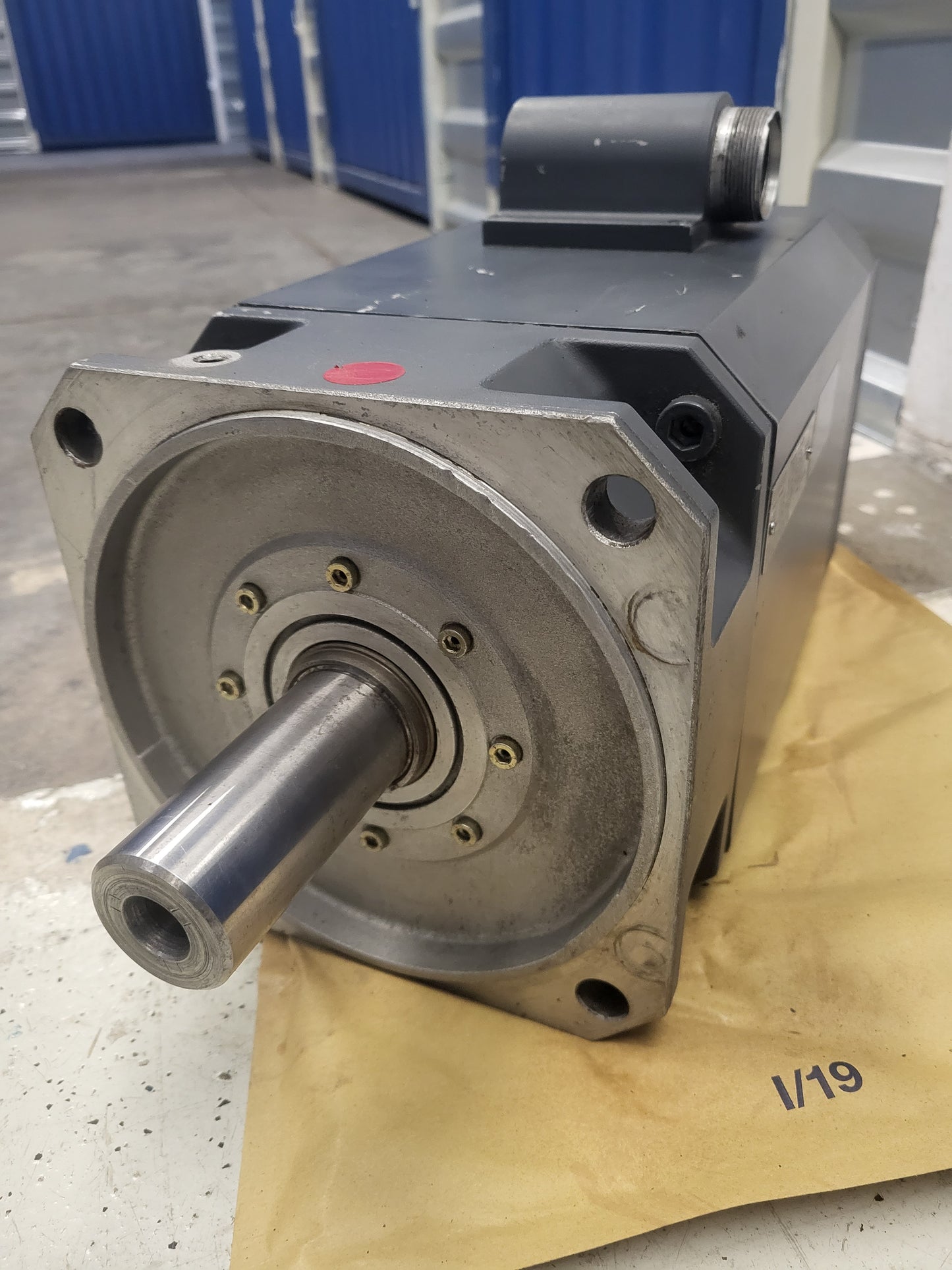 1FT6102-1AC71-1AH0, 4.8kW-os, 23Nm-es, kefe nélküli szervo motor