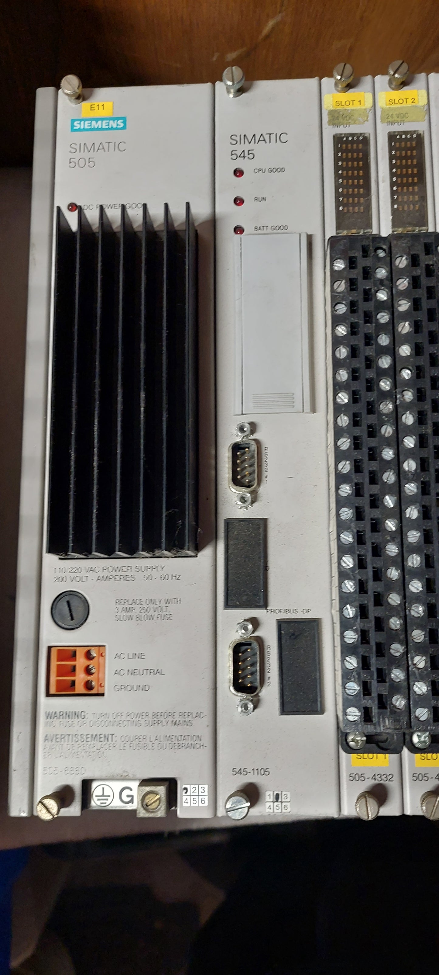 Simatic 505 teljes plc-rack, Siemens, 505-6851-A CPU-val