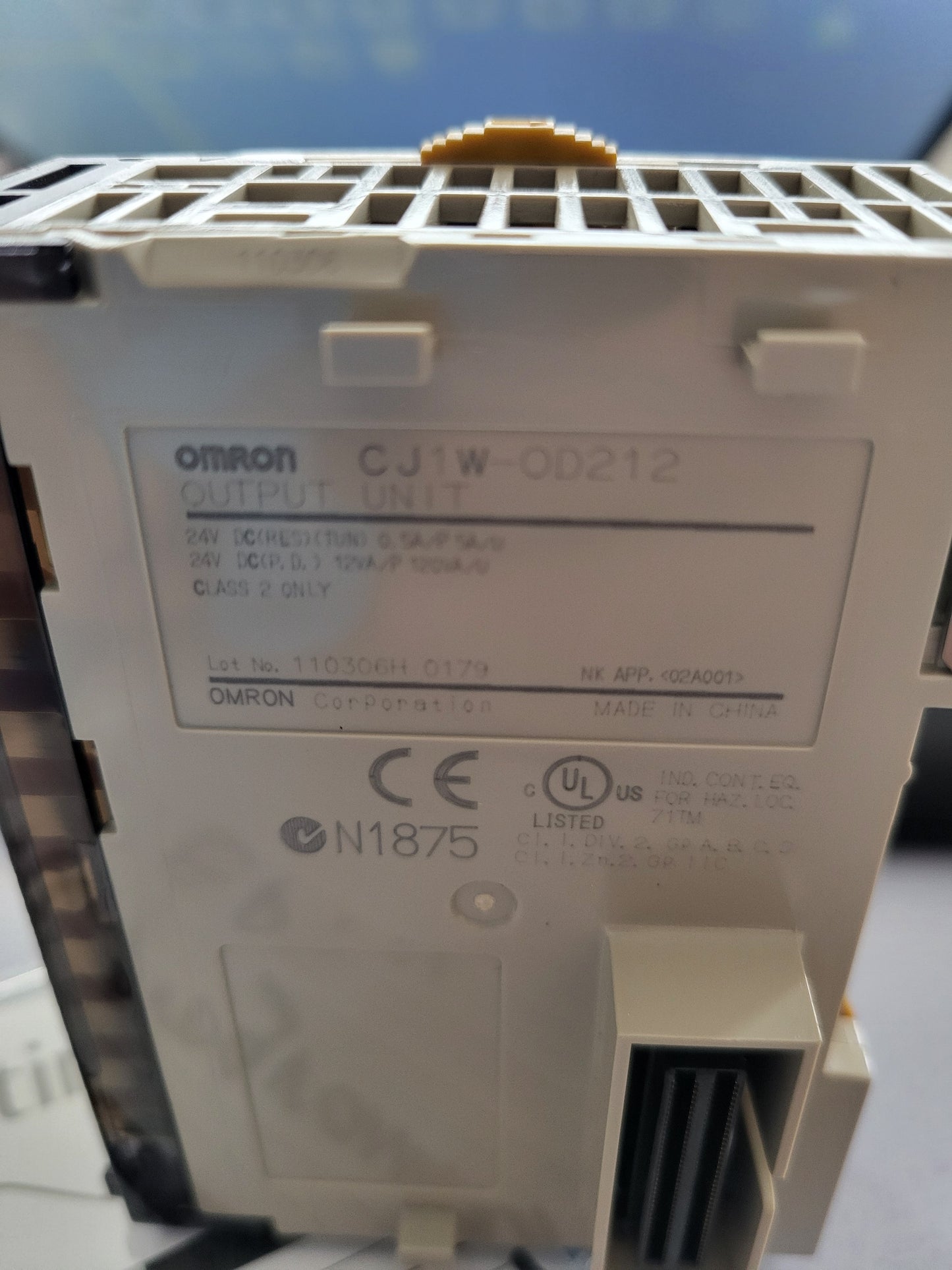 CJ1W-OD212 digital output board, Omron