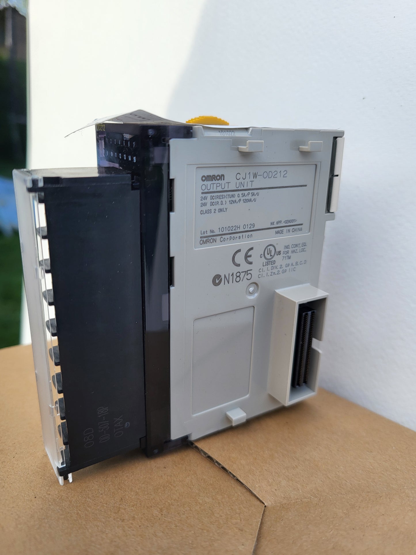 CJ1W-OD212, plc output module, Omron