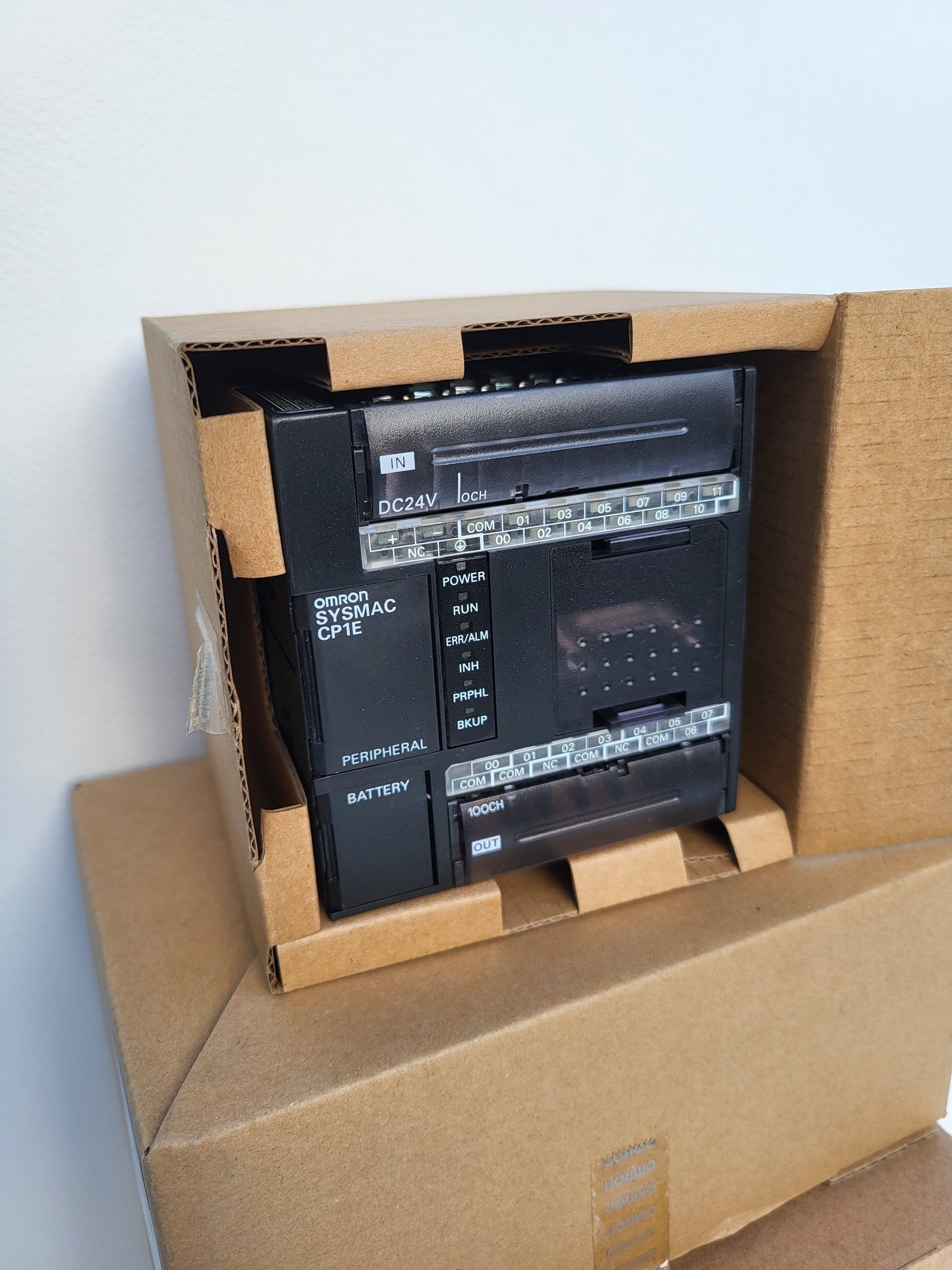 CP1E-N20DT1-D, programmable controller, Omron