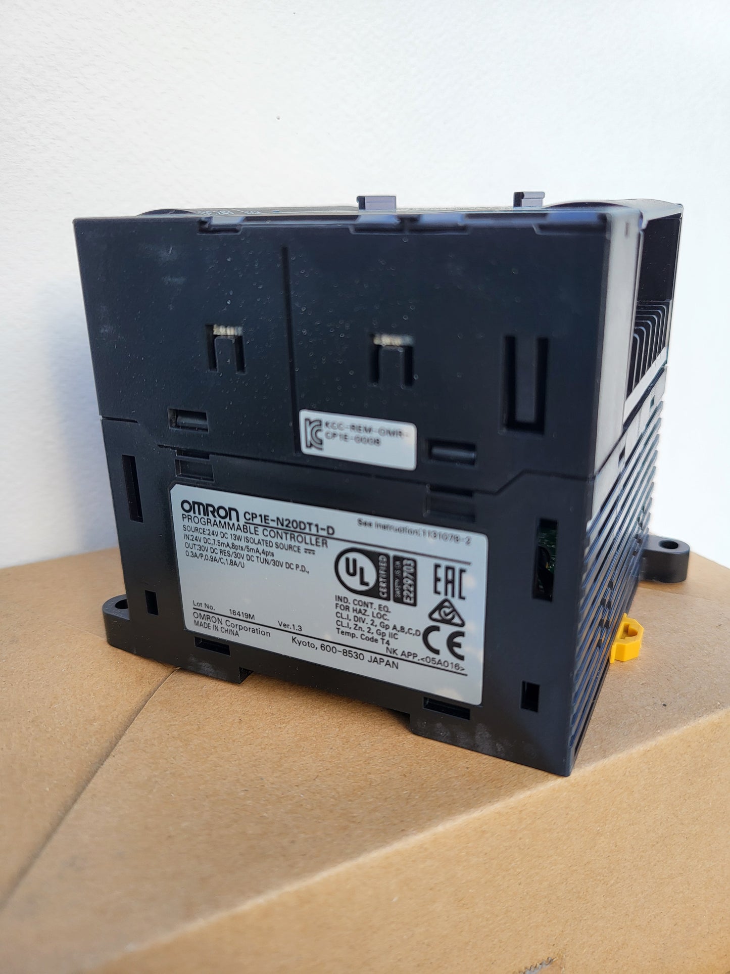 CP1E-N20DT1-D, programmable controller, Omron