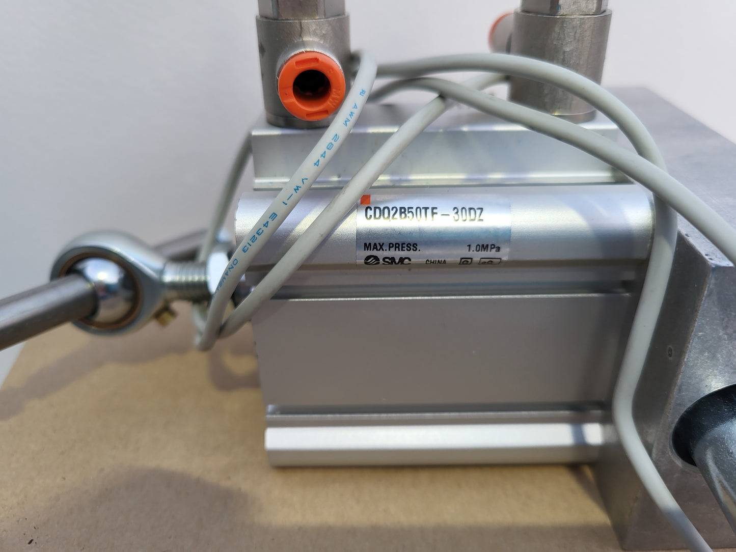 CDQ2B50TF-30DZ, SMC pneumatic compact cylinders
