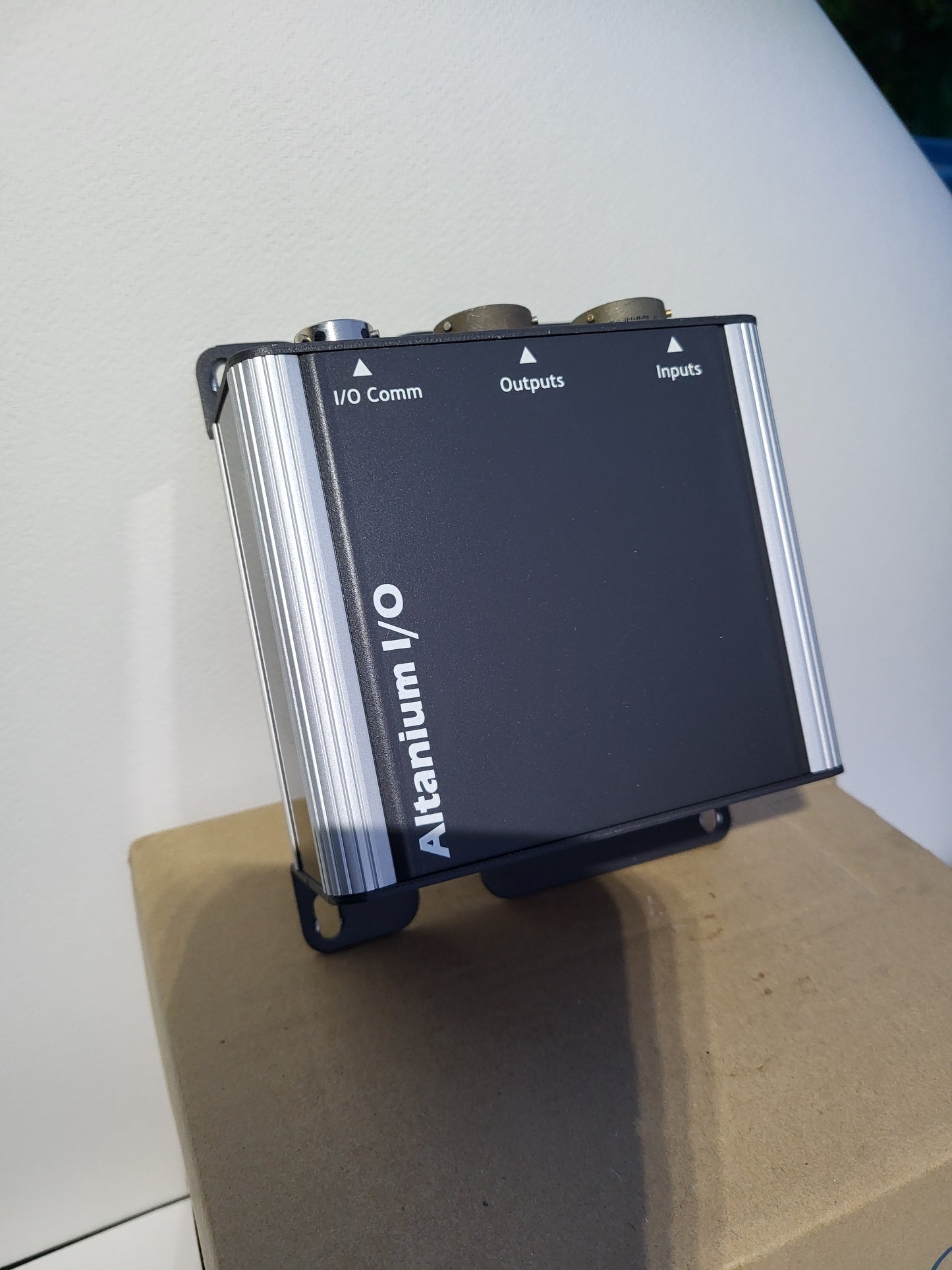 Altanium, I/O module