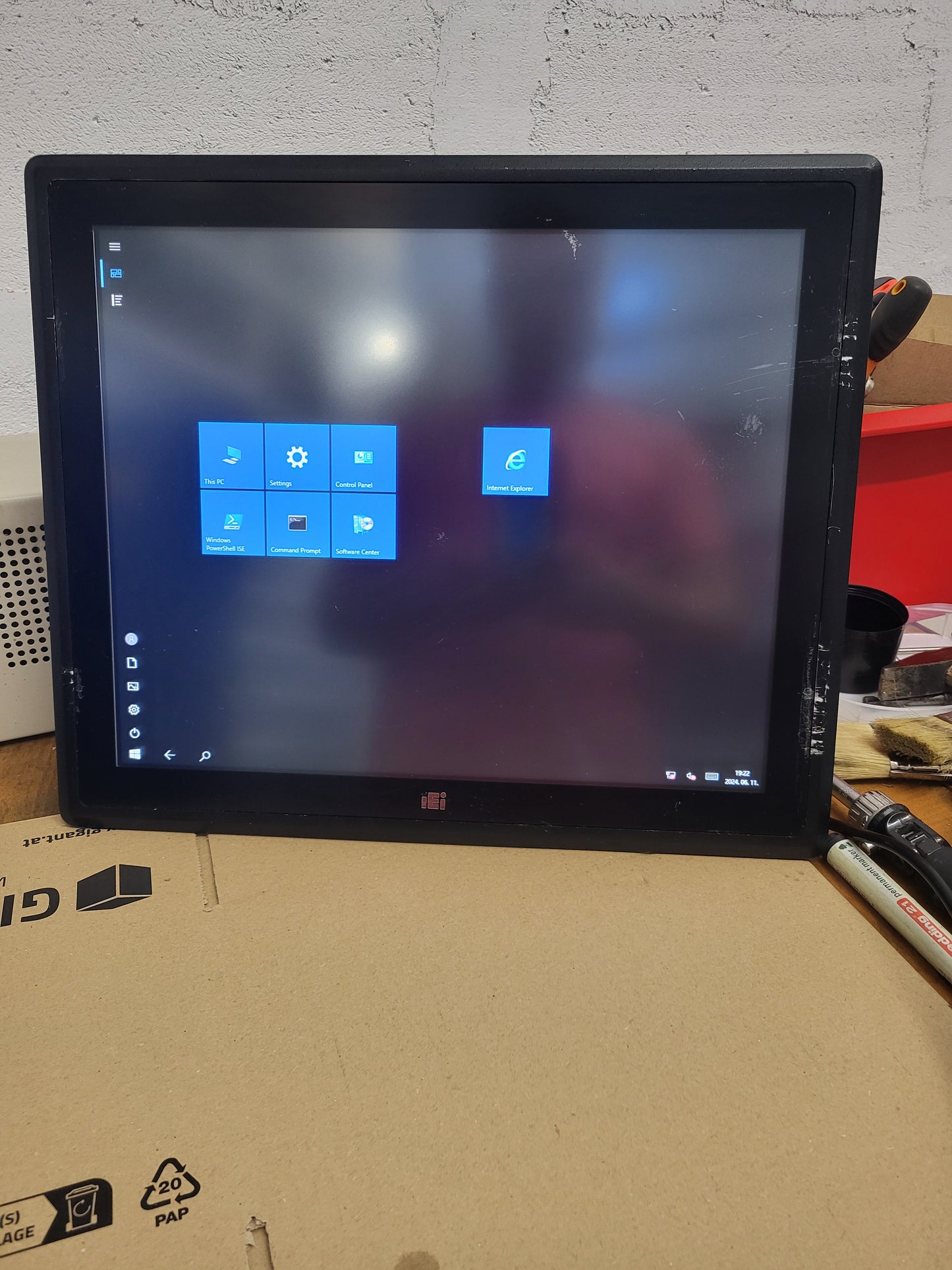 PPC-F15B-BTi-J1/2G/R-R22, IEI, panel pc