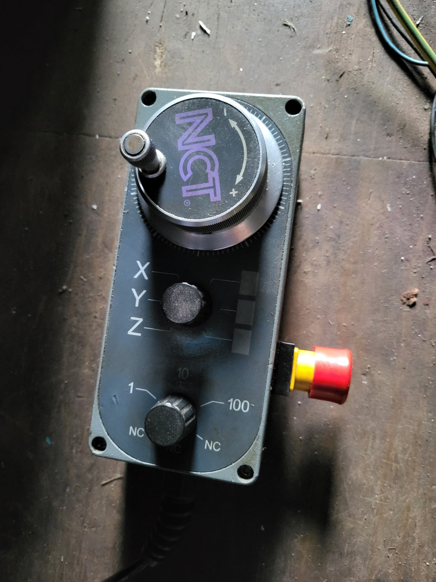 NCT201 CNC controller with handwheel and keyboard