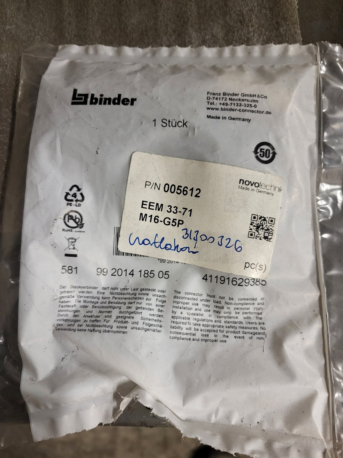 EEM33-71M16-G5P csatlakozó, Binder