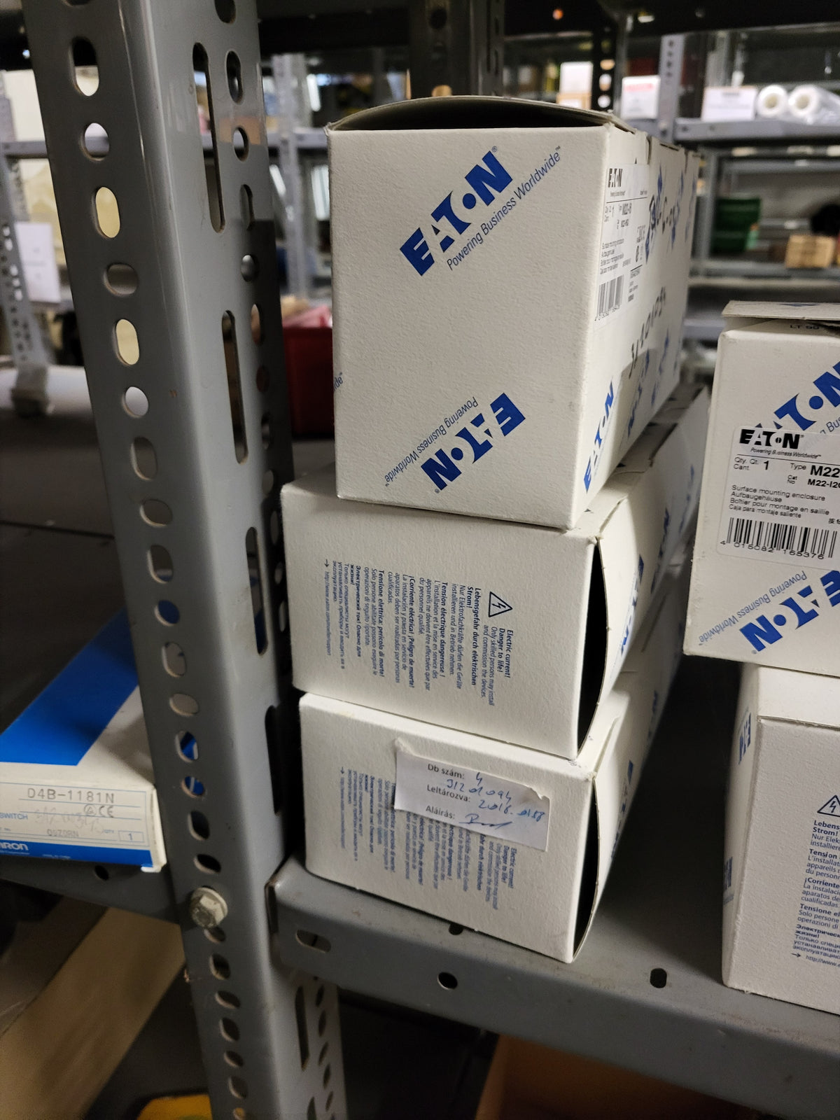 M22-I2, nyomógomb-tok, Eaton