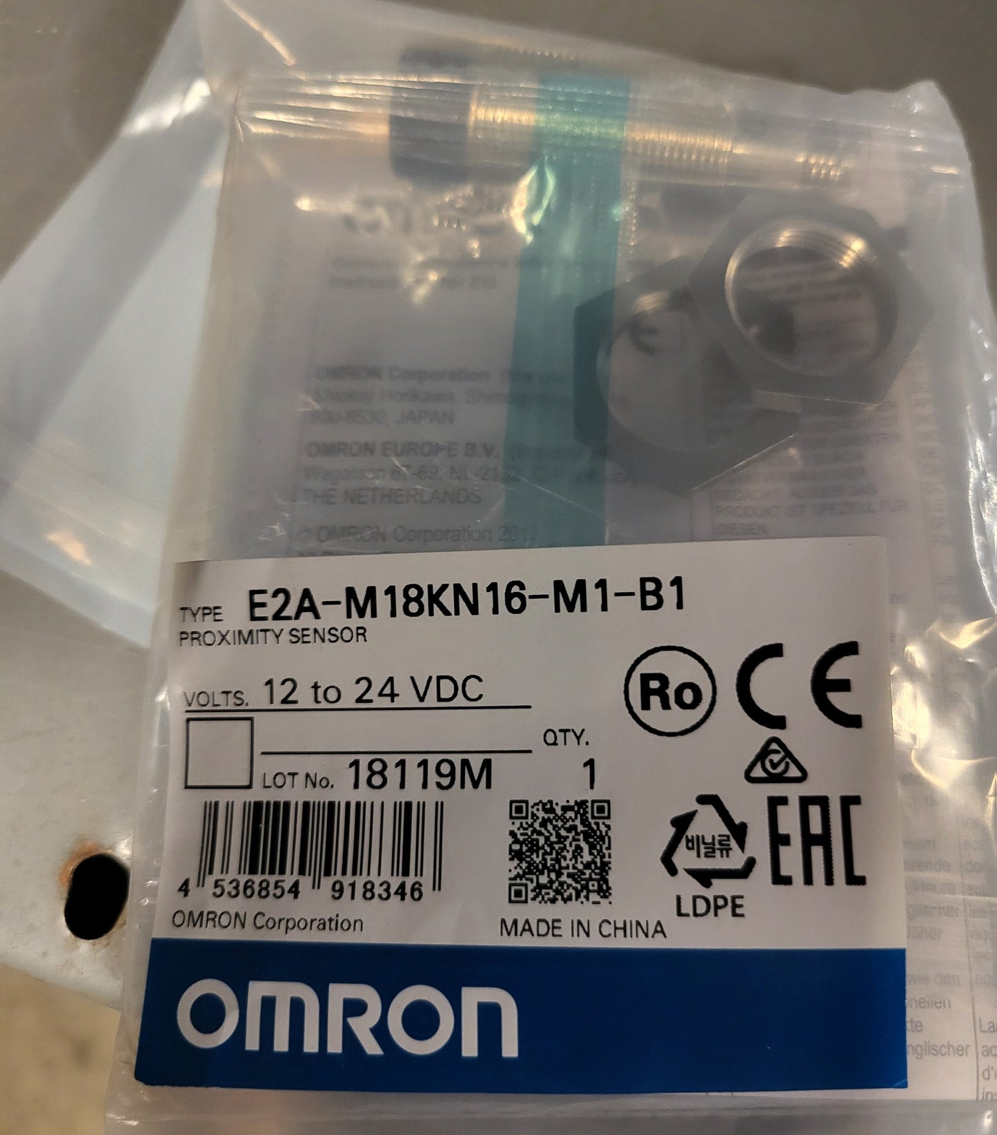 E2A-M18KN16-M1-B1, DC indukciós érzékelő, Omron