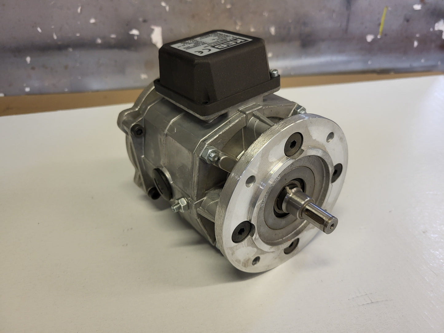 0710450-4016, KEB-COMBIBOX, geschlossene elektromagnetische Kupplungs-Brems-Kombination