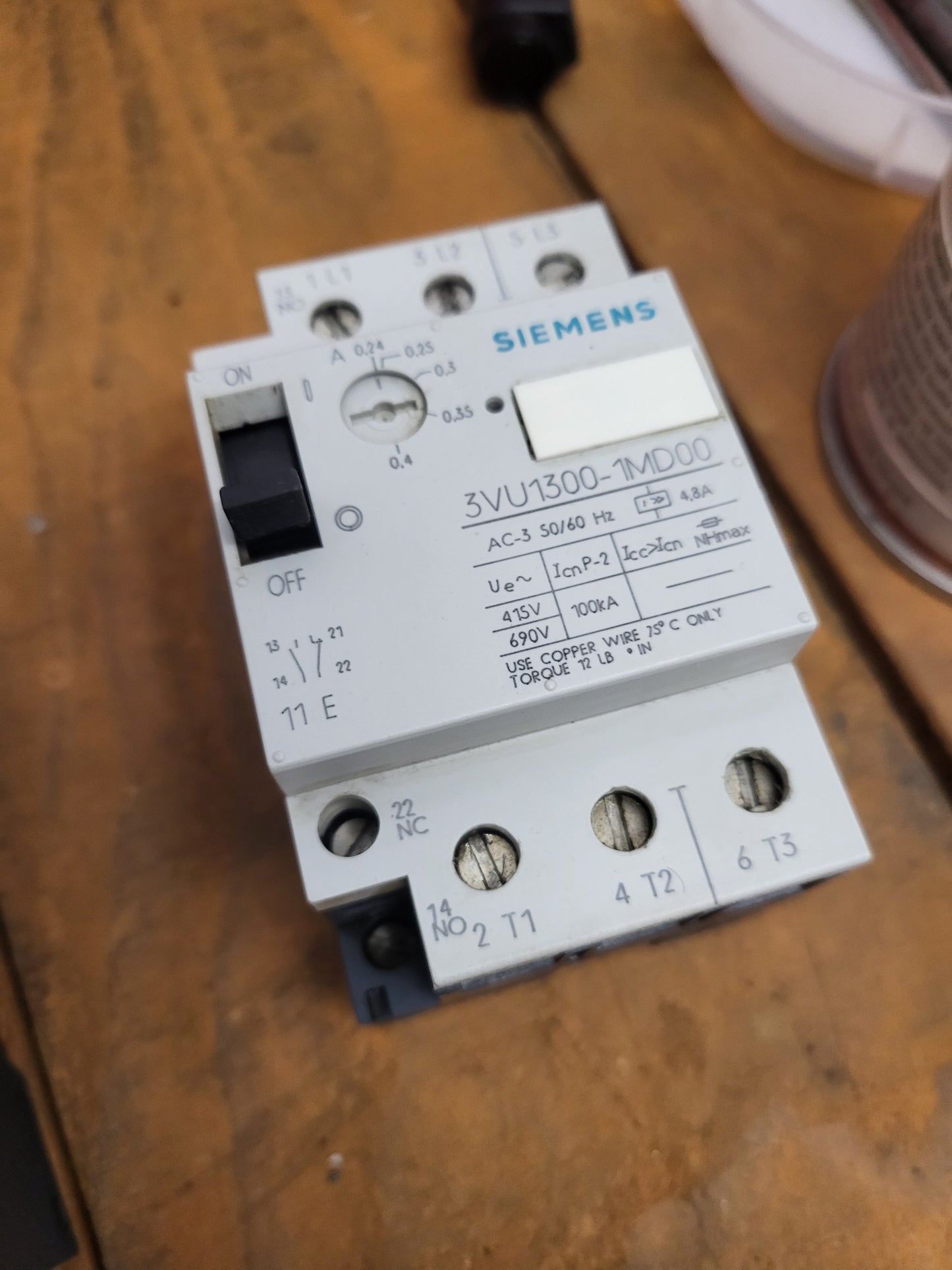 3VU1300-1MD00, motorvédő kapcsoló, 0.24 - 0.4A, Siemens