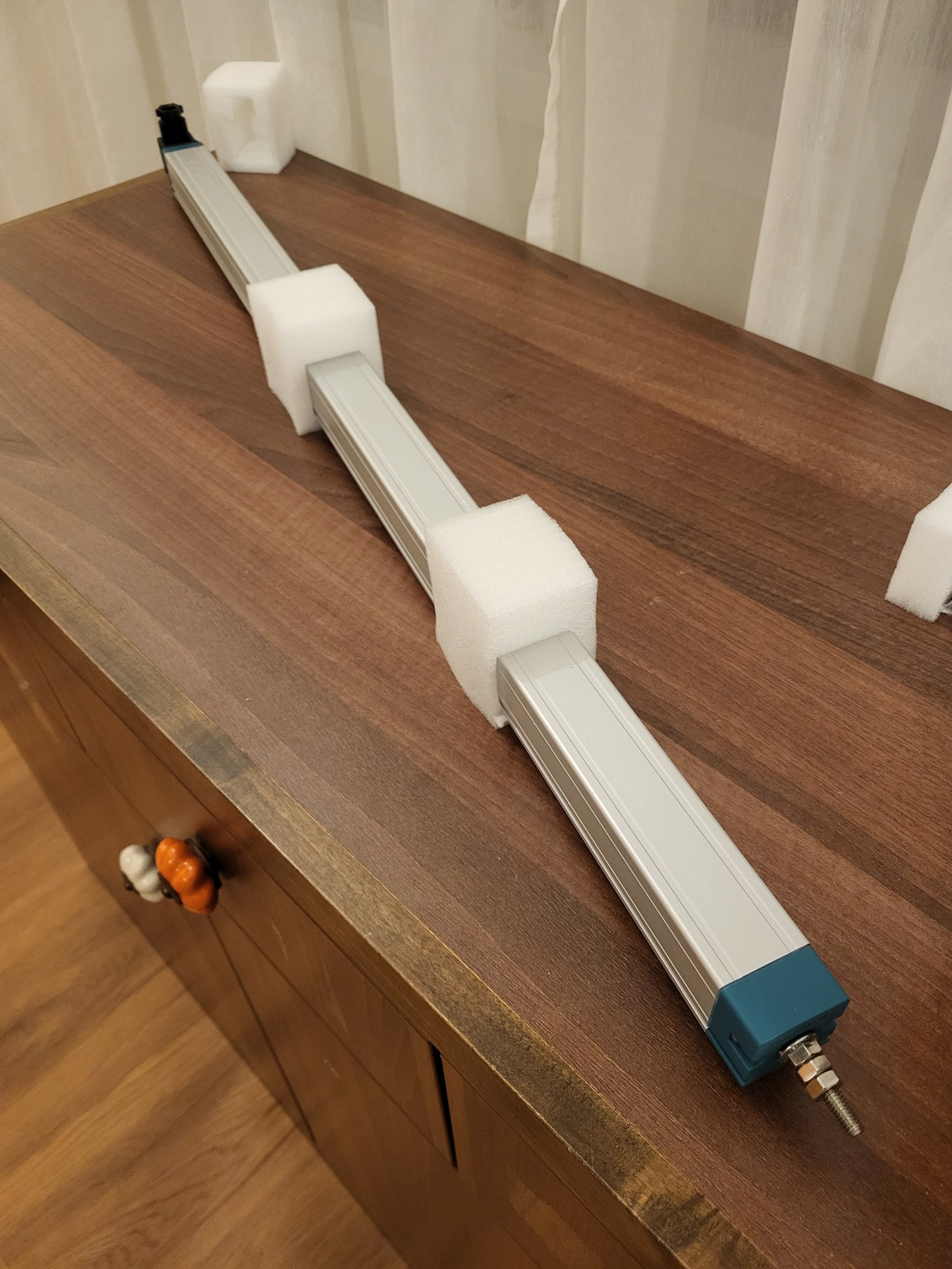 KTC700 lineáris útmérő, 700mm, rúd típusú, nagy pontosságú, Minor