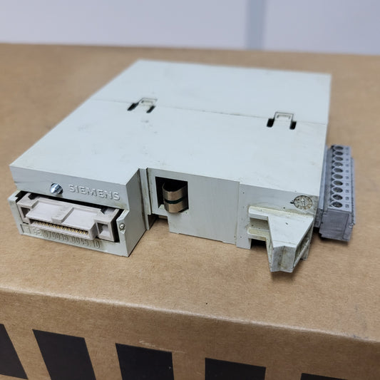 6FC5111-0CA02-0AA2, SINUMERIK 840C/840CE/840D/840DE kimeneti modul, 16, Siemens