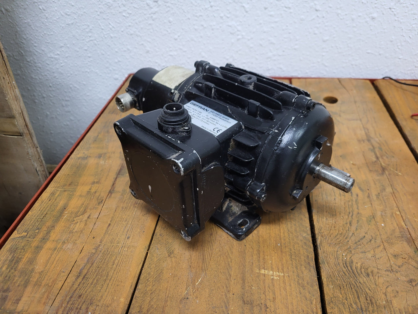 SO031.13C54-71B3, Gefran, SIEI-Areg szervo motor, 1.6A, 2.4Nm javítási ajánlata