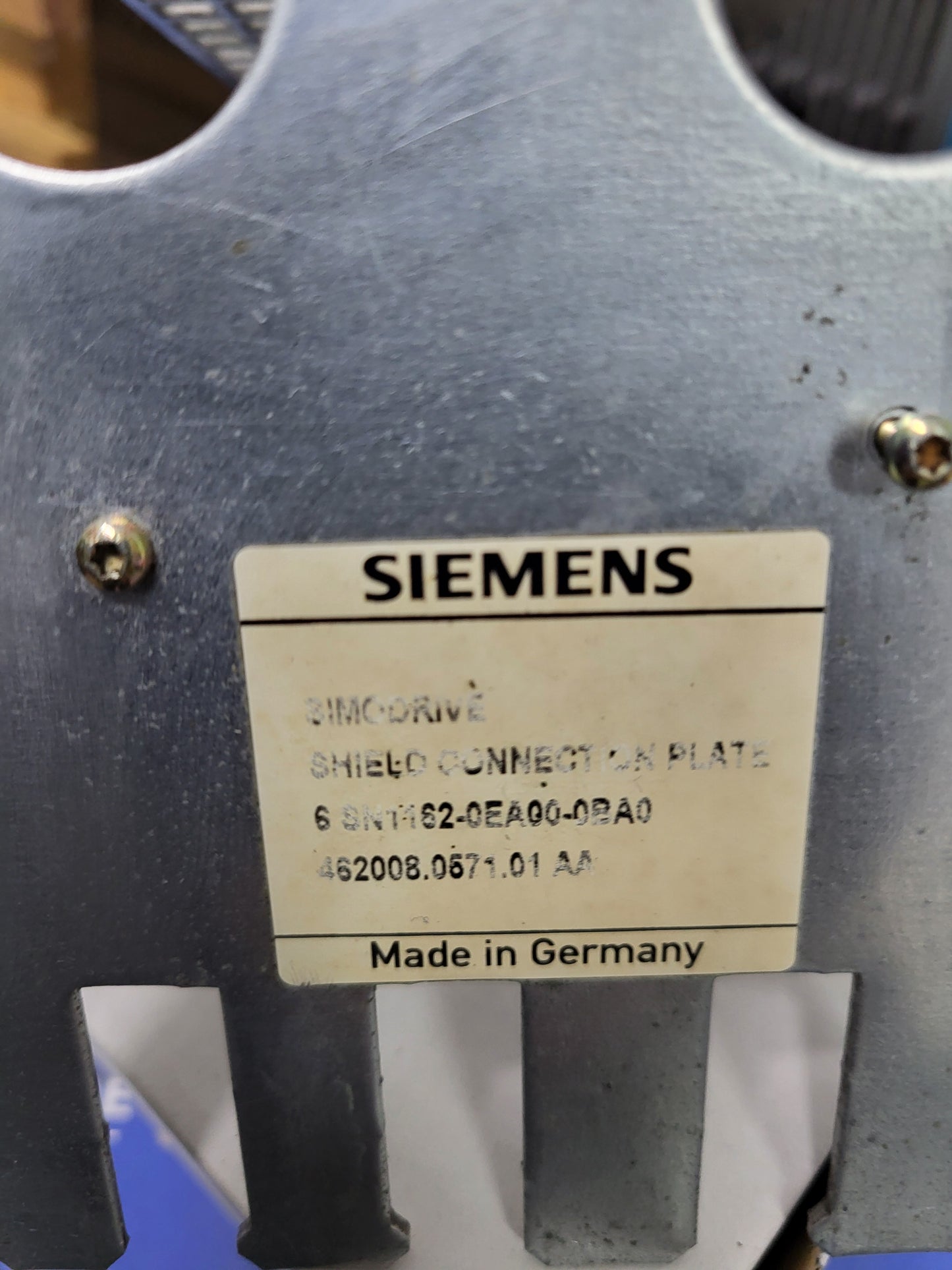 6SN1162-0EA00-0BA0, Simodrive, Steckerschutzblech