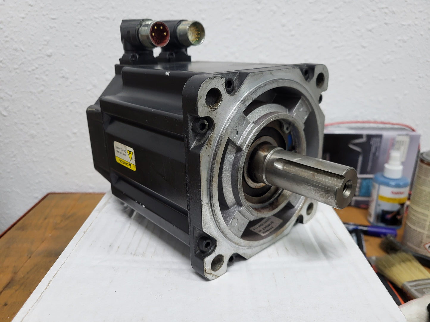 MPL-B520K-MJ72AA, Allen-Bradley, Kinetix, AC servo motor, 3.5kW