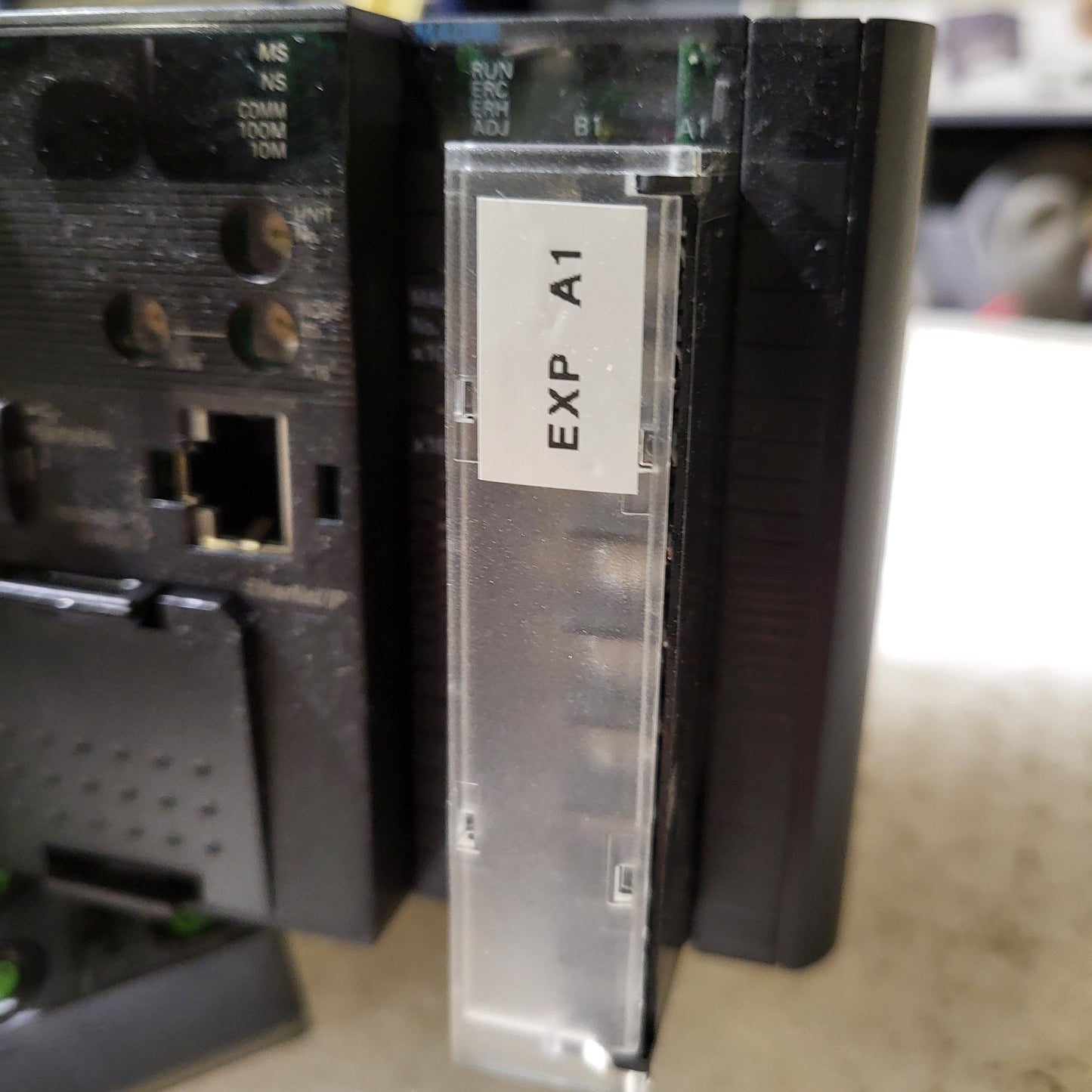 CJ1W-MAD42, analog input/output unit, Omron