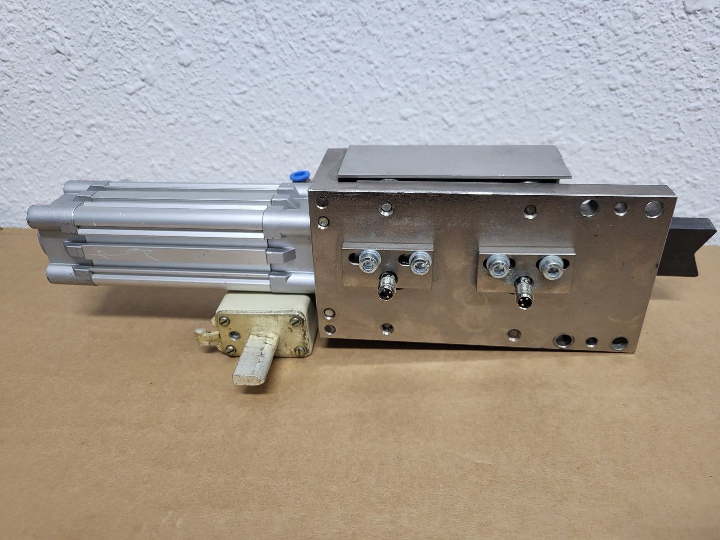 DNC-32-50-PPV, Festo, DNC pneumatic cylinder