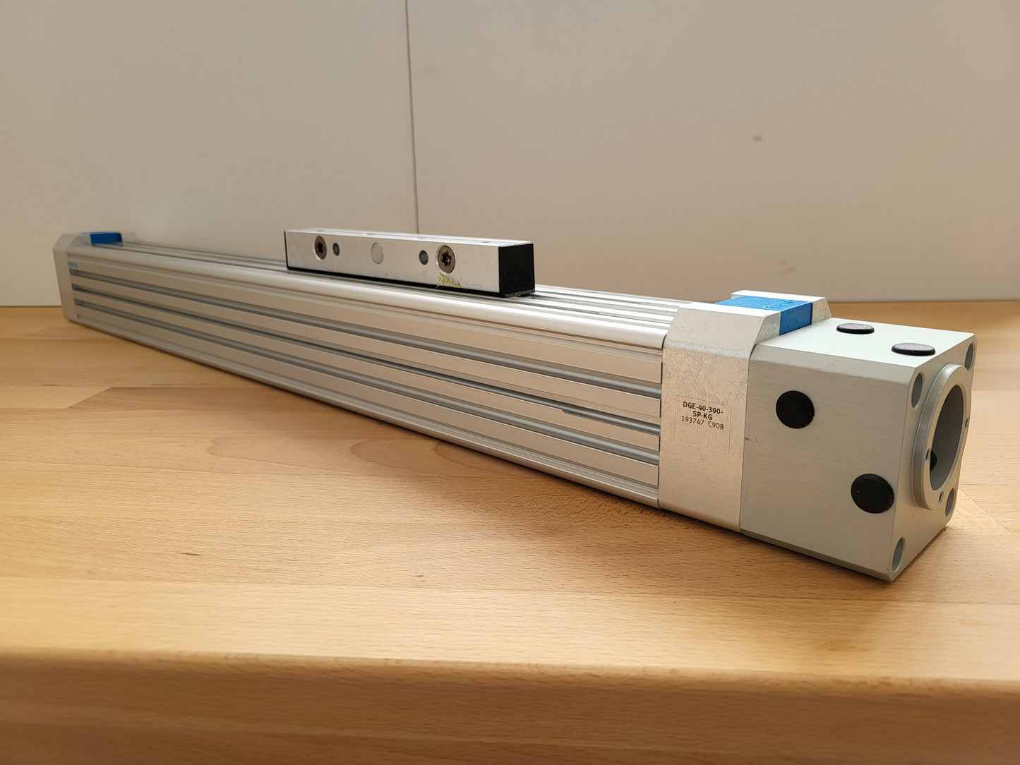 DGE-40-300-SP-KG, 193747 electromechanical linear axis, with spindle, Festo