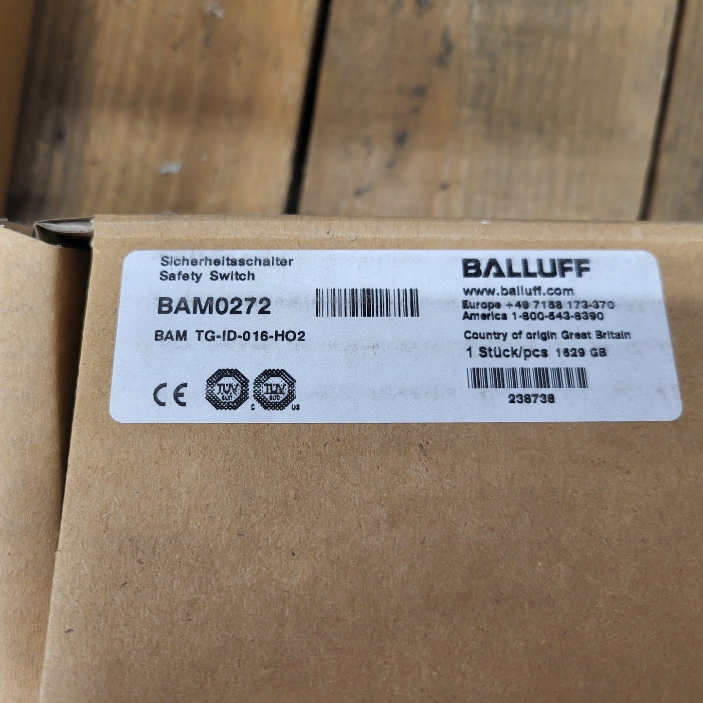 BAM0272, BAM TG-ID-016-H02, actuator with parallel handle for BID safety switches, Balluff