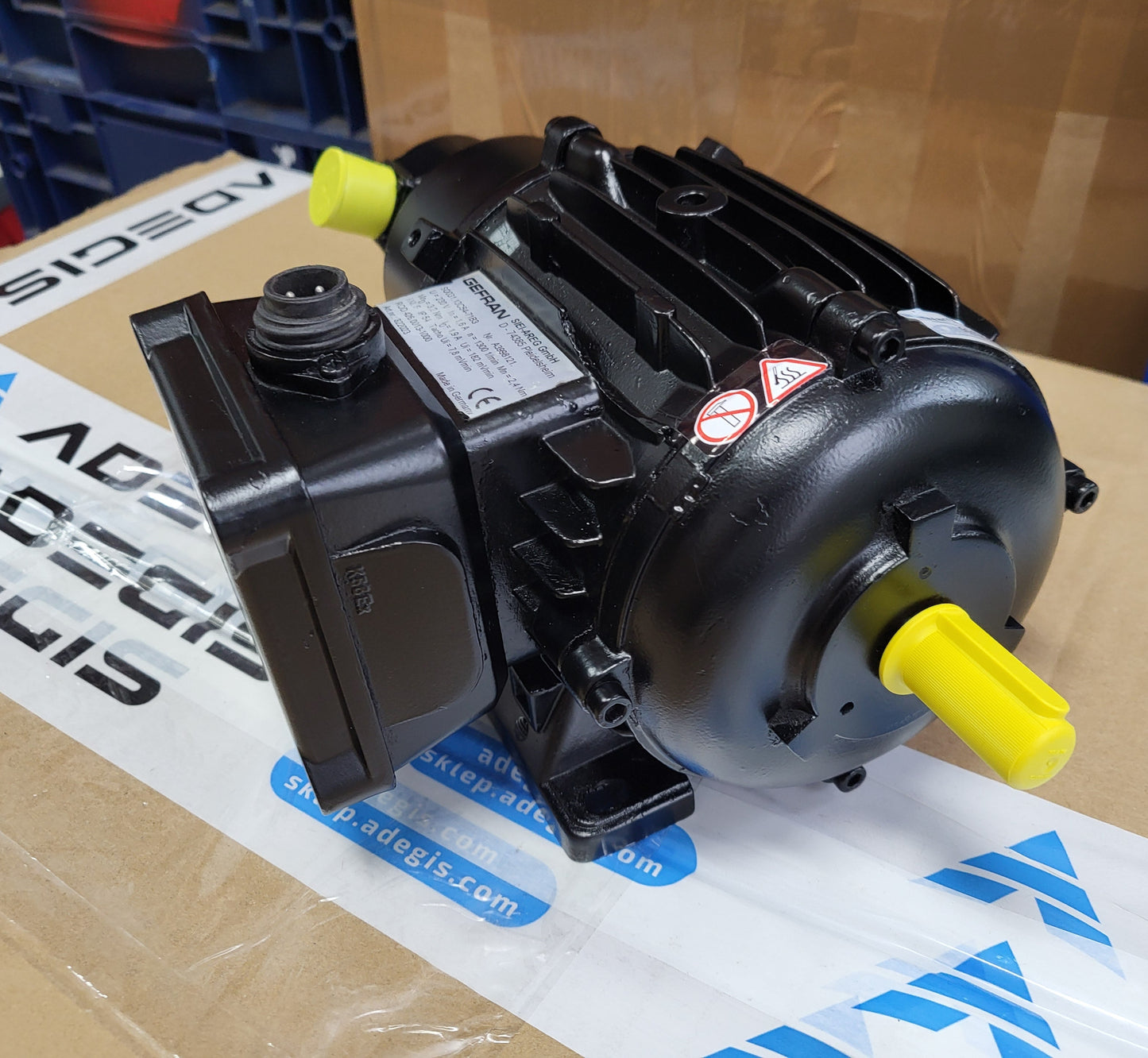 SO031.13C54-71B3, Gefran, SIEI-Areg szervo motor, 1.6A, 2.4Nm javítási ajánlata