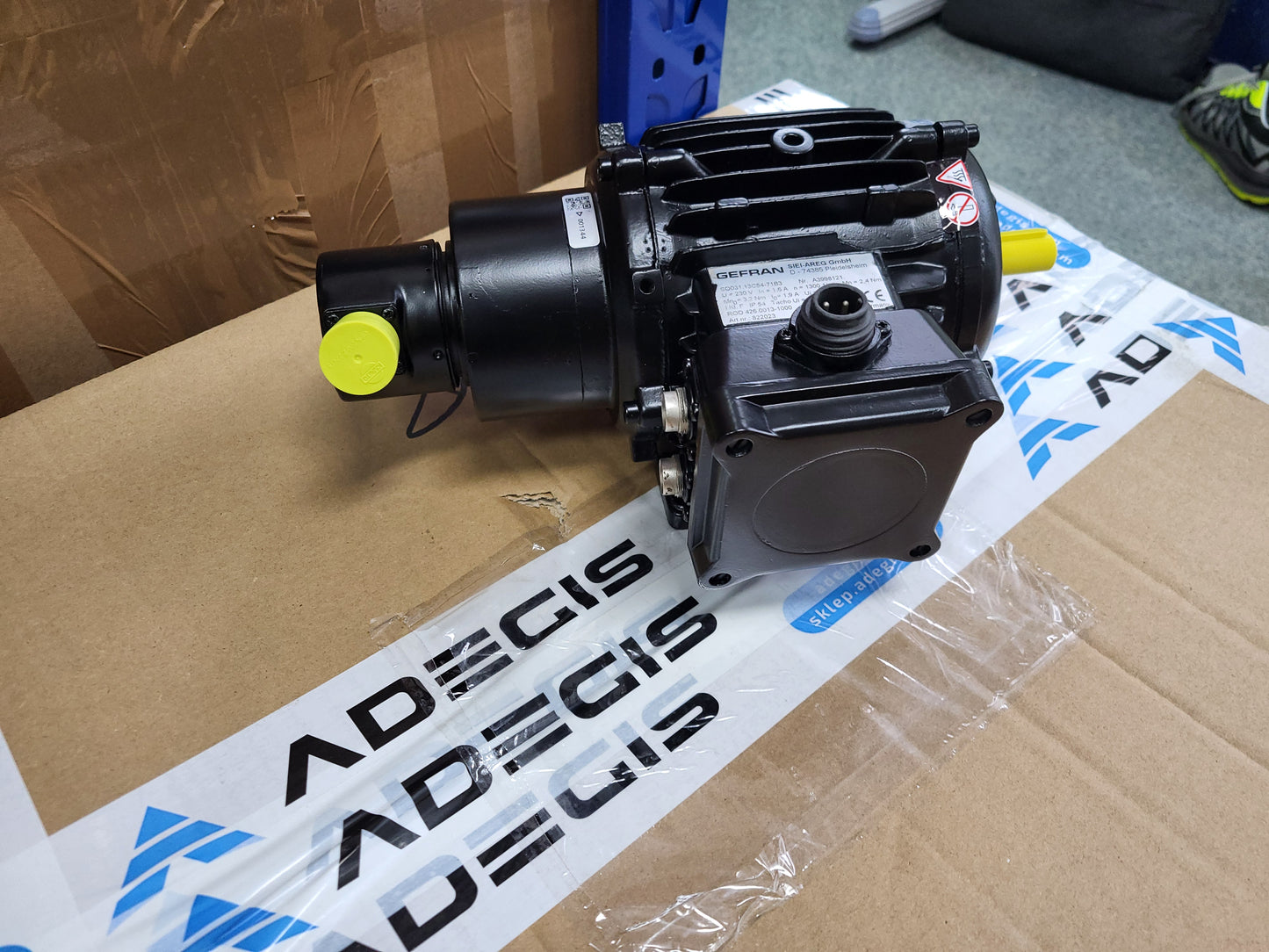 SO031.13C54-71B3, Gefran, SIEI-Areg szervo motor, 1.6A, 2.4Nm javítási ajánlata