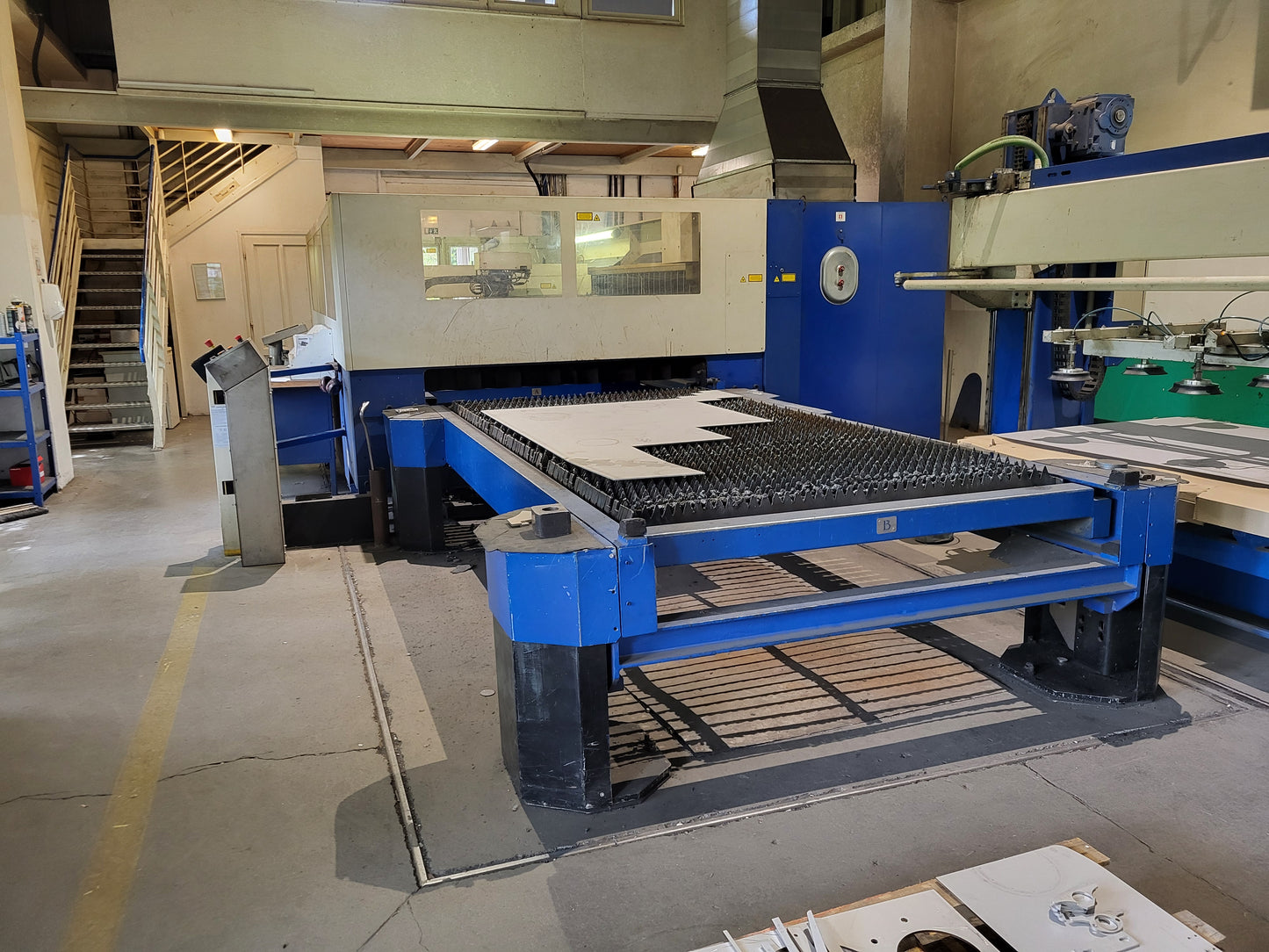 Trumatic L3030, Trumpf Laserschneider, 4kW zu verkaufen, ab November 2025