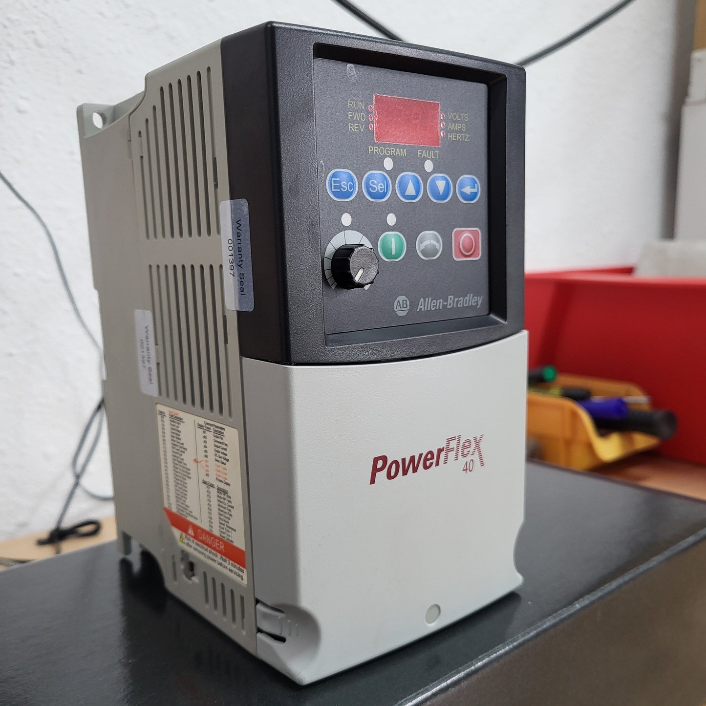 22B-D010N104, Powerflex 40, 4kW, 10.5A, Allen-Bradley frekvenciaváltó