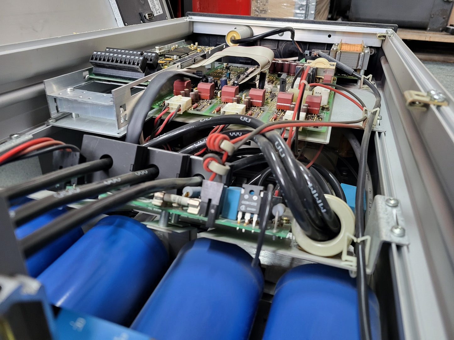 178B0651, 77A, 45kW-os motorhoz, VLT6000, Danfoss frekvenciaváltó