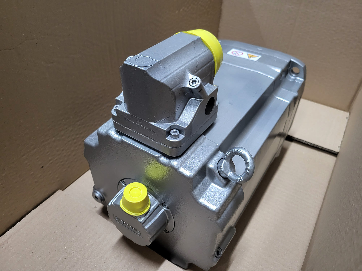 1FT7105-5WF71-4BG1, SIMOTICS S, AC szinkron, szervo motor, 24.8kW, Siemens