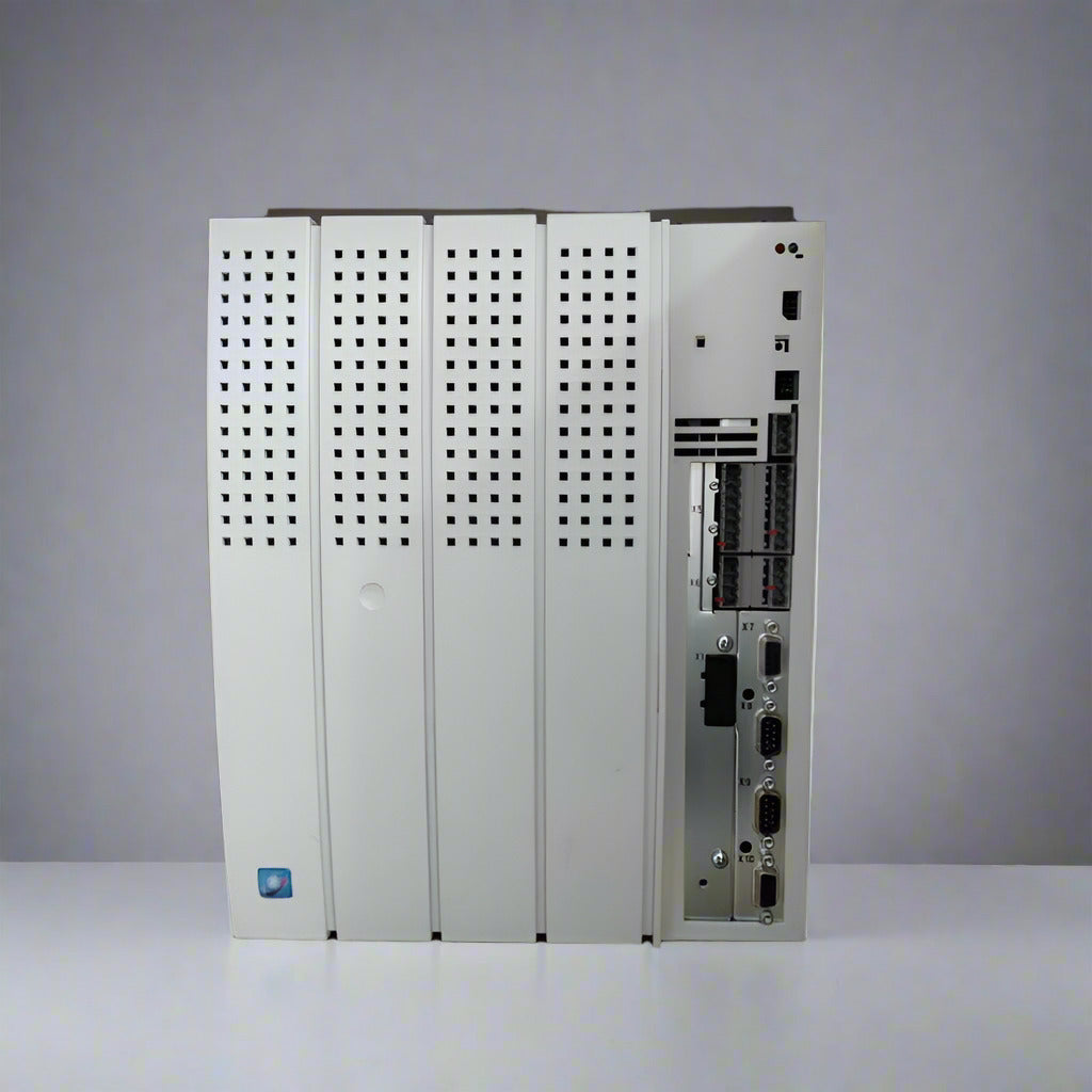 EVS9331-ESV004, 55,0 KW (73,75 PS), 400/480 VAC Servoumrichter, Lenze