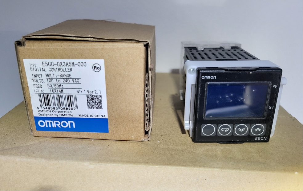 E5CC-CX3A5M-000, OMRON temperature controller