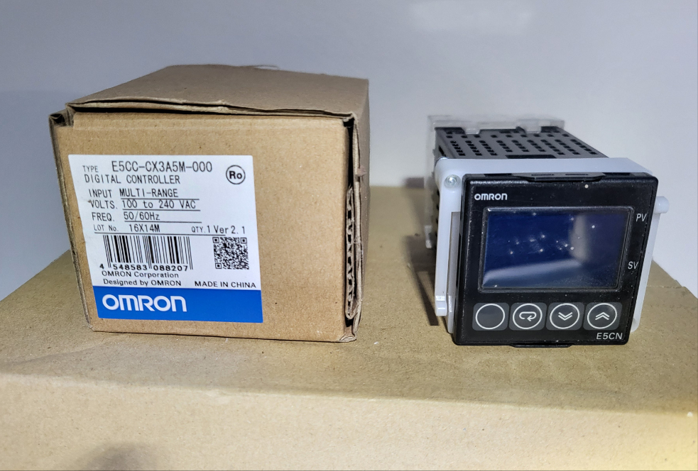 E5CC-CX3A5M-000, OMRON temperature controller