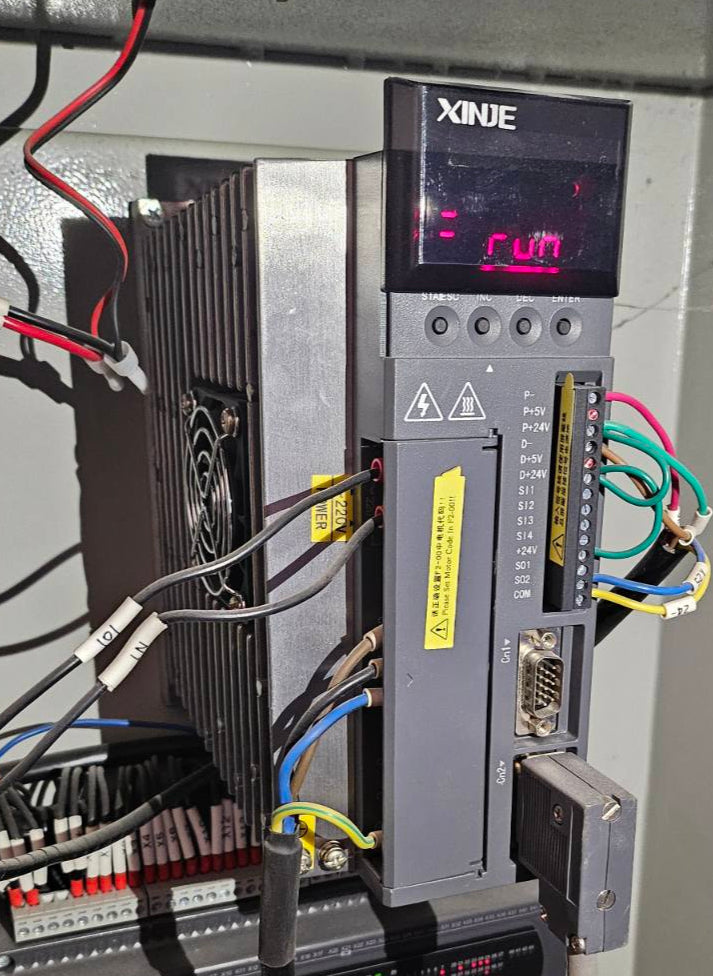 DS2-22P3-AS, Xinje szervo hajtás, 12A, 2.3kW