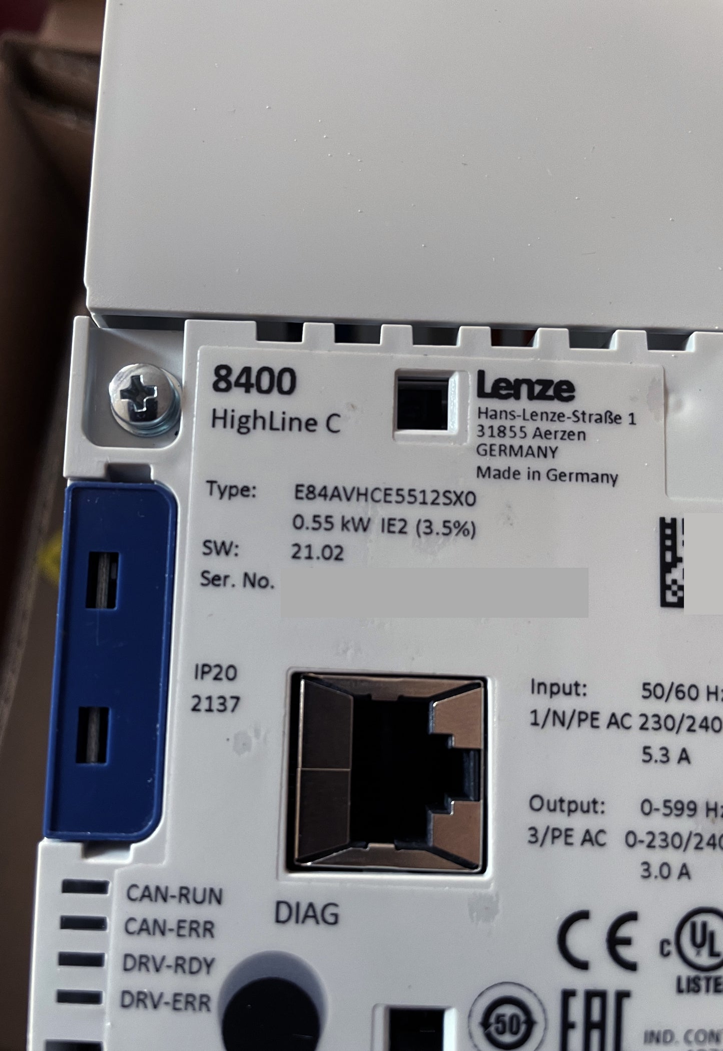 E84AVHCE5512SX0, Lenze inverter, 8400 HighLine-sorozat, 0.55 kW/ 0.75 HP
