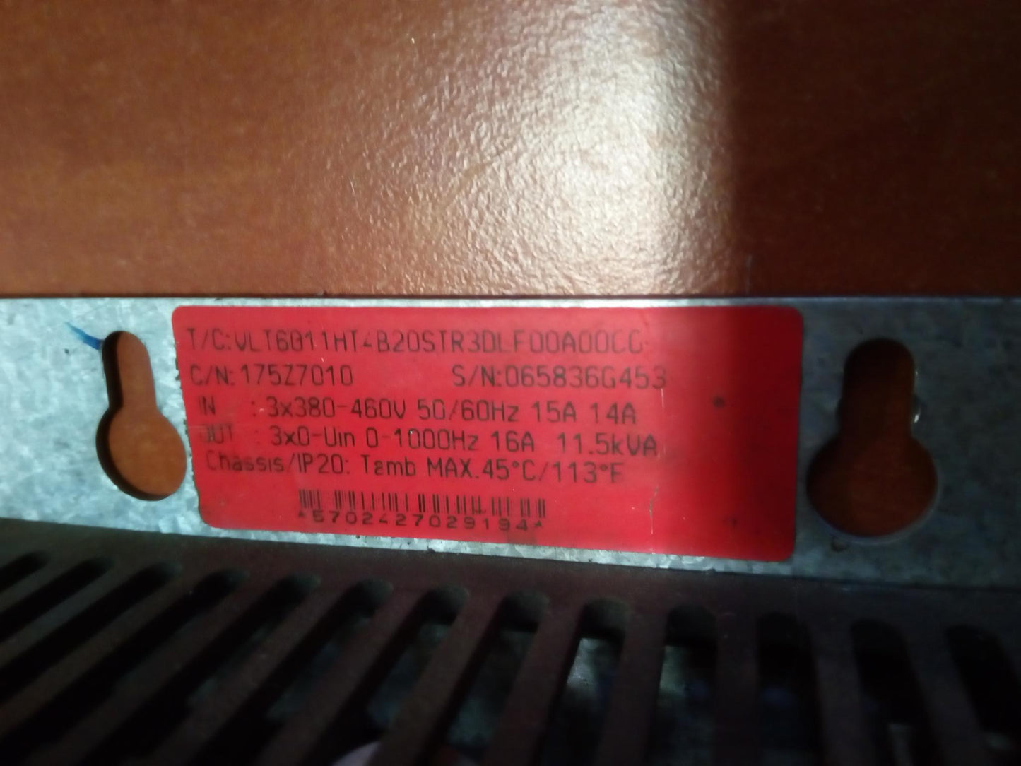 175Z7010, VLT6000, Danfoss VLT6011HT4B20STR3DLF00A00CC, 11,5 kW Frequenzumrichter