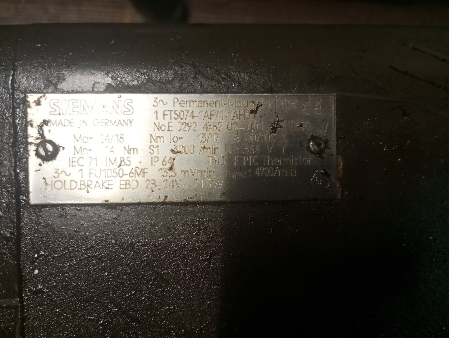 1FT5074-1AF71-1AH0, Siemens, AC tápmotor, 4.7kW, 14Nm