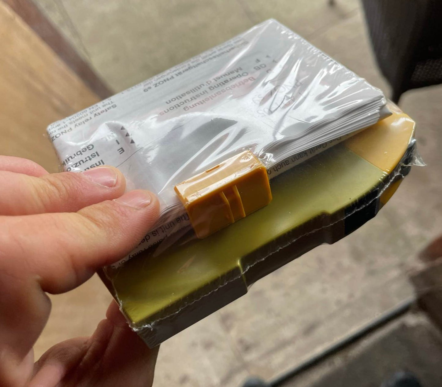 750109, Pilz, Sicherheitsrelais, 24DC 3NO+1NC