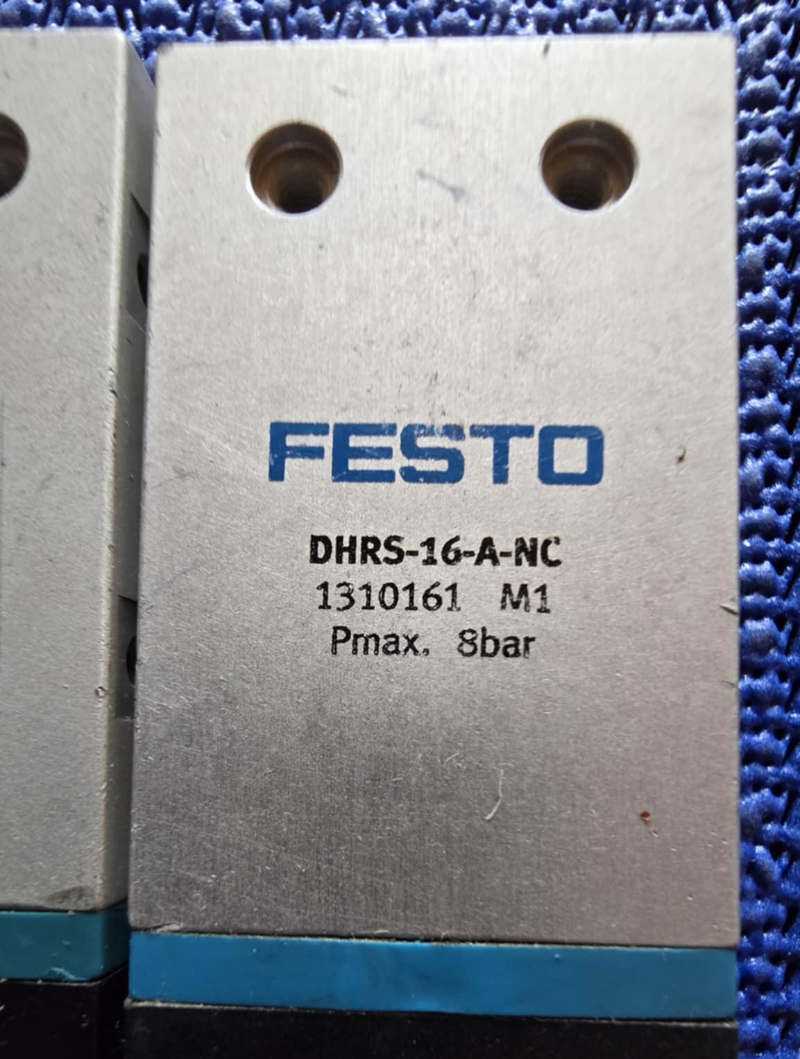 DHRS-16-A-NC, 1310161, parallel gripper, pneumatic clamp, Festo
