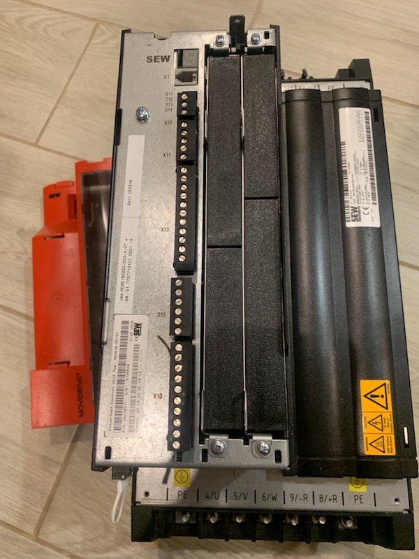 MDX61B-00/0T Steuerungshauptmodul, mit MDX61B0220-503-4-0T Steuerungseinheit, mit MDX60A0220-503-4-00 Umrichter: SEW Movidrive, 31,9 kVA, 46 A, 22 kW