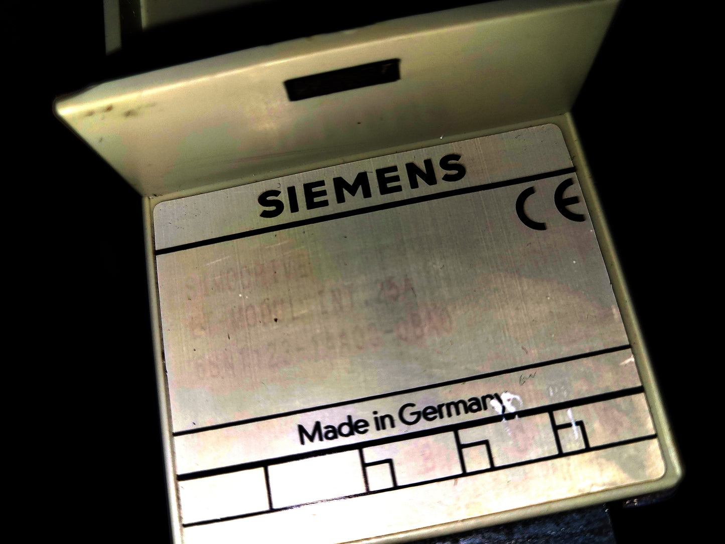 6SN1123-1AA00-0BA0, 25A-es, egytengelyes teljesítménymodul, Simodrive 611