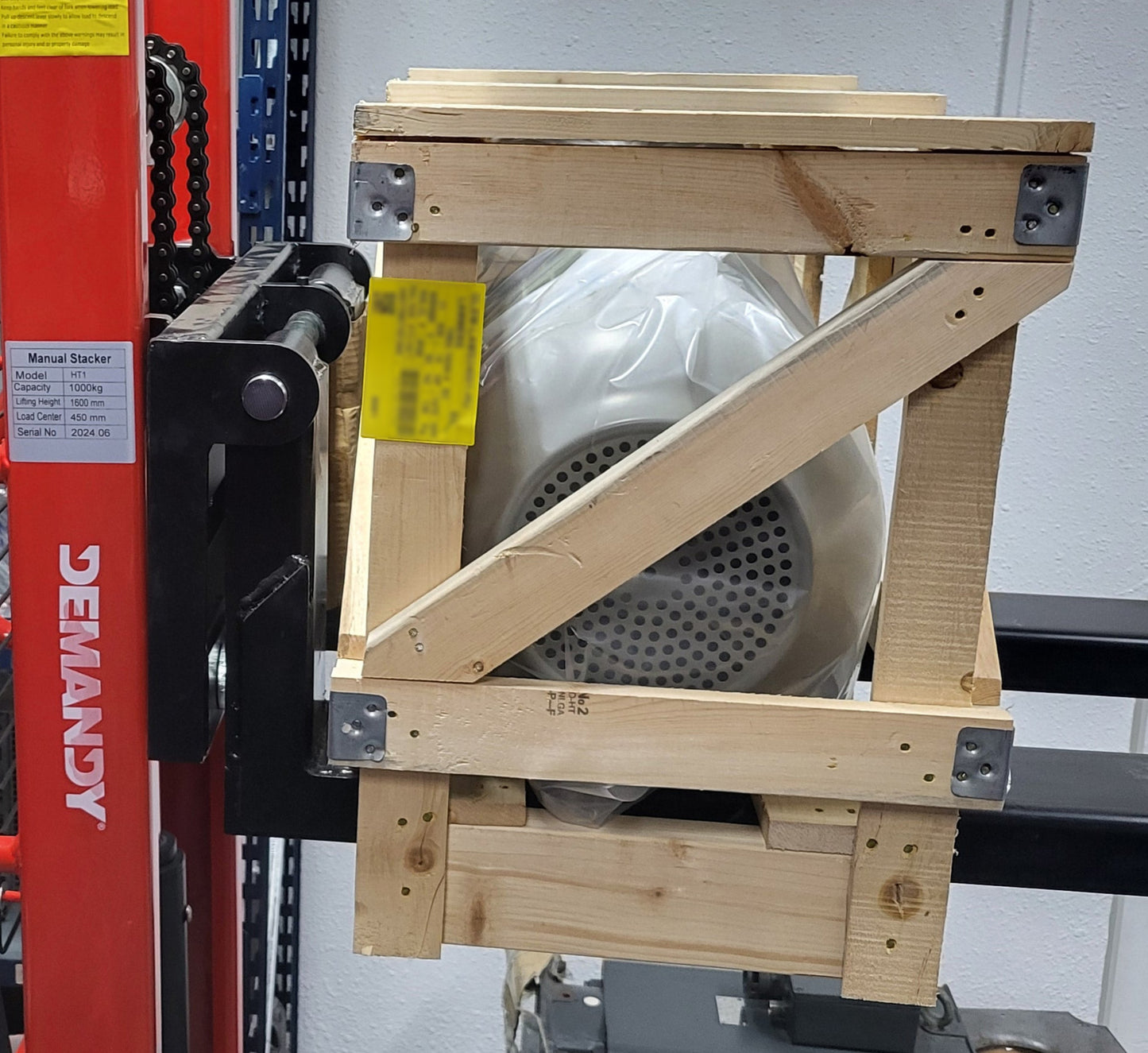 15BA160M4, 11kW, 4p, 160 B3 IE3, 400/690V, PTC motor, Lammers