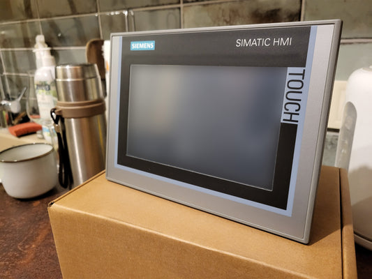 6AV2124-0GC01-0AX0, SIMATIC HMI, TP700, Comfort panel