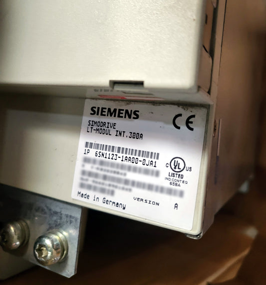 6SN1123-1AA00-0JA1, SIMODRIVE 611 teljesítménymodul, egytengelyes, 300A, Siemens